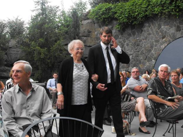 1012434_424616217658212_46913431_n