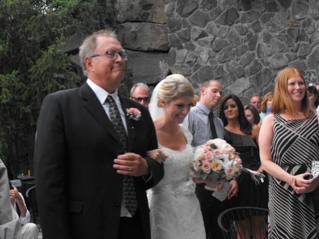 970699_424616284324872_58966169_n